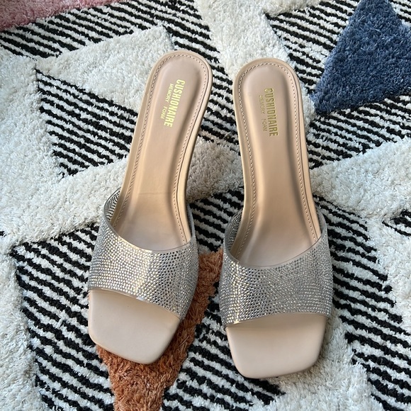 NWOT Cushionaire Memory Foam Slides - Picture 3 of 6